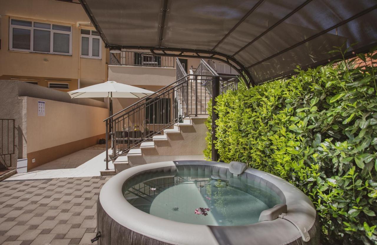 Luxury House Lucija Villa Dugi Rat Exterior photo